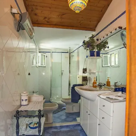 Ruffio,gaios Makratika