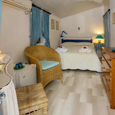 Ruffio,gaios Makratika